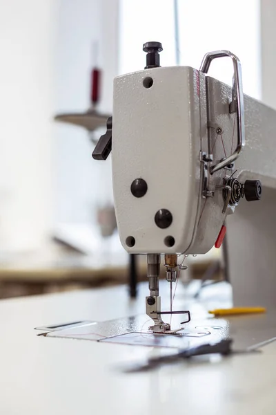 Fashion Studio Needle Cotton Being Used New Dresses Manufacturing — Stock Photo, Image