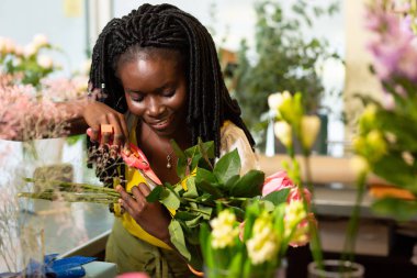 Buket Satılık birçok parçalardan oluşan olumlu memnun çiçekçi