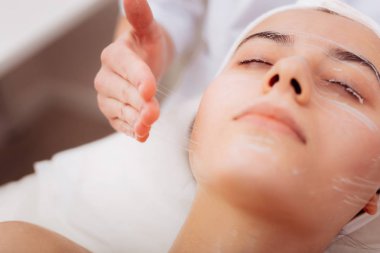 İyi bir güzel görünümlü kadının yüzü