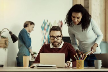 Proje Yöneticisi Proje çözümleme notları yazma