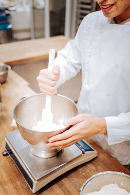 Un tartma ve hamur yoğurma baker Üstten Görünüm