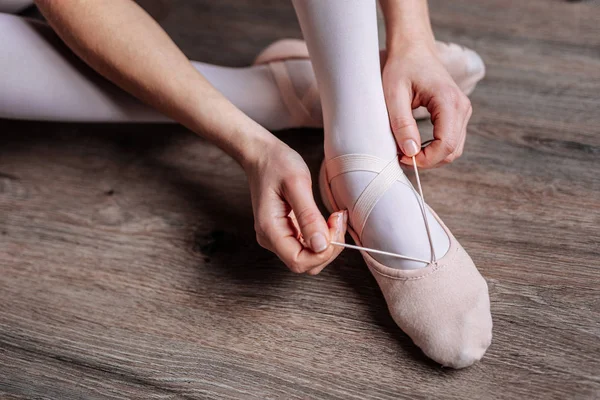 Топ-вид специальной профессиональной танцевальной обуви — стоковое фото