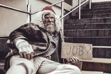 Uzun gün boyunca hangi o sadaka için soran sonra dinlenme serseri.