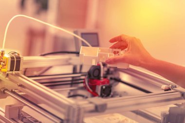 Ofis için ilk hiç 3d yazdırılan şey heyecan verici gösteri.