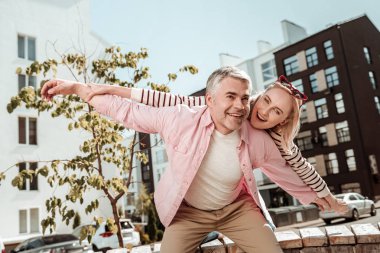 Mutlu olumlu çift büyük bir ruh hali olmak