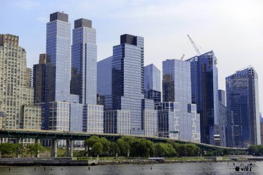 Hudson Nehri Batı Yakası Manhattan New York ile şehir manzarası