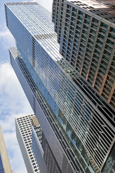 Skycrapers Vidro Alto Hong Kong Com Céu Azul — Fotografia de Stock