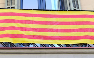 Apartmanlar, Katalan bağımsızlık için destek göstermek için görüntülenen Katalonya bayrağı