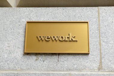 New York - Mayıs 2018 yaklaşık. Varlıklarını paylaşma, geçerli dönemde wework özellikle gayrimenkul fiyatları yüksek artış gibi daha küçük veya geçici paylaşılan çalışma alanı olarak giderek daha popüler hale geldi.