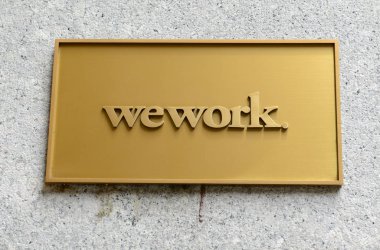 New York - Mayıs 2018 yaklaşık. Varlıklarını paylaşma, geçerli dönemde wework özellikle gayrimenkul fiyatları yüksek artış gibi daha küçük veya geçici paylaşılan çalışma alanı olarak giderek daha popüler hale geldi.