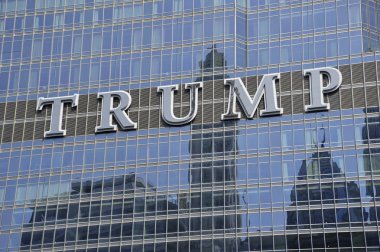 Chicago Circa Haziran 2019. Trump International Hotel and Tower, Donald Trump başkan seçildikten sonra daha popüler oldu karışık kullanımlı otel ve konut lüks gökdelen.