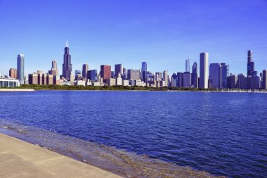 Chicago Illinois, ABD'de yüksek katlı binalar ve gökdelenler ile Şehir Skyline