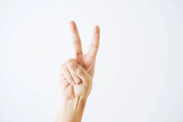Człowiek Ręka Zwycięstwo Znak Gest Białym Tle Ręka Pokazuje Numer — Zdjęcie stockowe