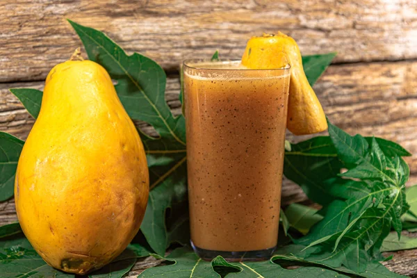 Glass Papaya Juice Tropical Fruit Edible Fruit Digestive Properties Green — Stock Photo, Image