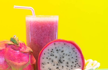 Pitaya suyu, Ejderha Meyvesi. Pitaya suyu sivilcelerle savaşmak için güçlü bir içecektir. Bu, B2 vitamini açısından zengin olmasından kaynaklanmaktadır. Detoks ve düşük kalorili içecek..