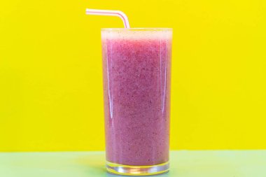 Pitaya suyu, Ejderha Meyvesi. Pitaya suyu sivilcelerle savaşmak için güçlü bir içecektir. Bu, B2 vitamini açısından zengin olmasından kaynaklanmaktadır. Detoks ve düşük kalorili içecek..