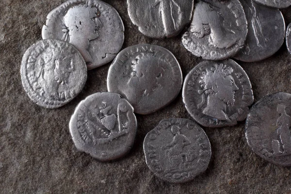 Давні Римські Монети Камені — стокове фото