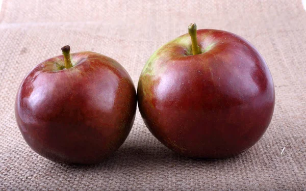 Zavřít Čerstvé Zralé Jablka — Stock fotografie