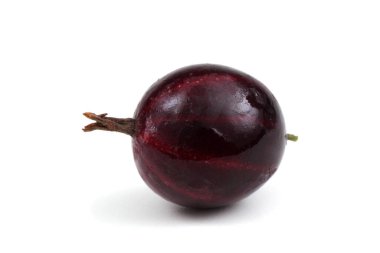 Taze olgun bektaşi üzümleri beyaz arka planda izole edilmiş.