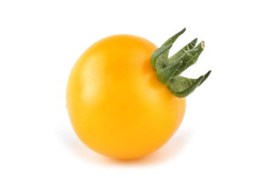 Beyaz arka planda lezzetli olgun domates