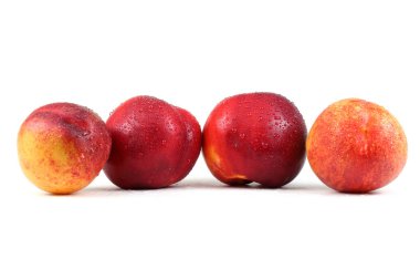 nektarin meyveleri beyaz arkaplanda izole