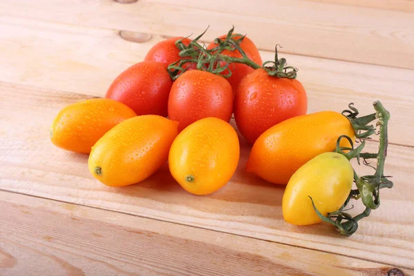 Tomates Frescos Mesa Madera — Foto de Stock