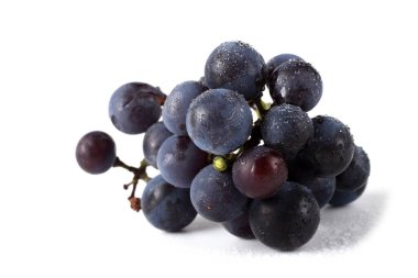 Beyaz şarap izole edilmiş.