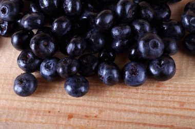 Organik taze yaban mersinlerini kapatın.