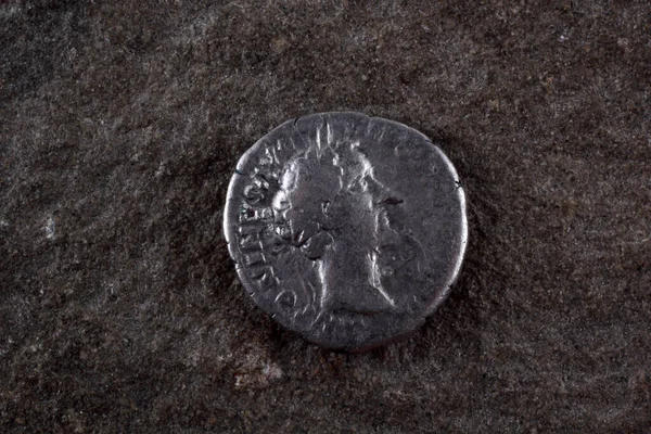 Давня Римська Монета Камені — стокове фото