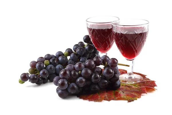 Hrozny Víno Podzimních Listech — Stock fotografie