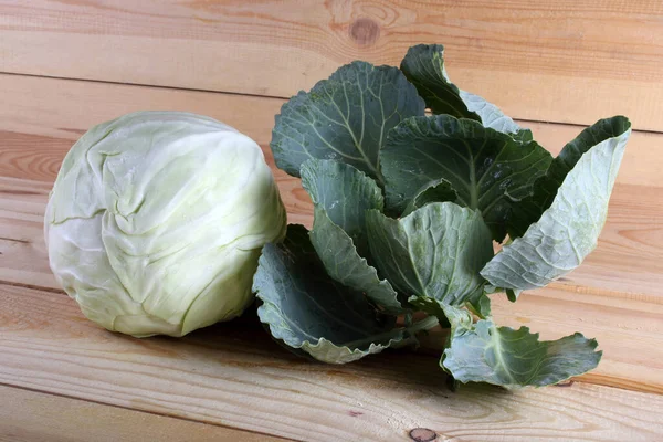 Fresh Cabbage Harvest Wooden Table — Stock Photo, Image