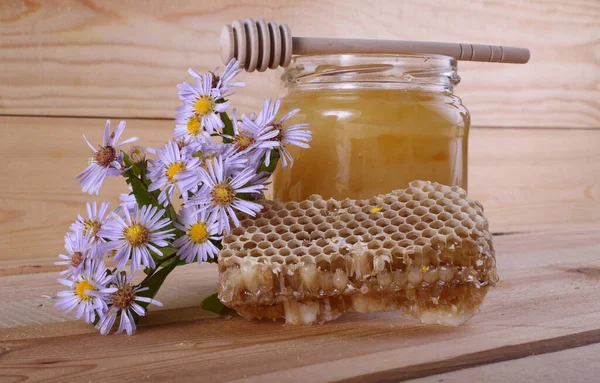 Fresh Delicious Honeycomb — Stock Photo, Image
