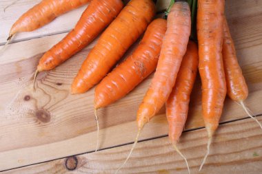 Olgun taze havuçlara yakın dur.