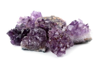 Ametist beyaz üzerine izole