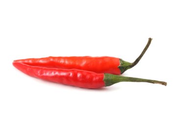 Kırmızı biber beyaz arkaplanda izole edildi