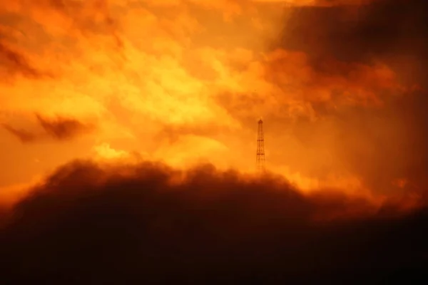 Torre Televisión Cielo Apocalíptico — Foto de Stock