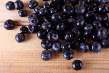 Organik taze yaban mersinlerini kapatın.