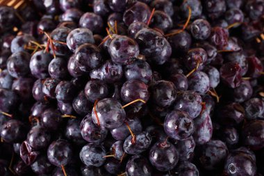 Taze üzümlere yakın dur.