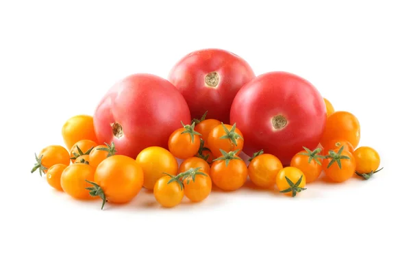 Tomates Frescos Aislados Sobre Fondo Blanco —  Fotos de Stock