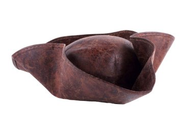 Beyaz üzerine izole edilmiş korsan şapkası