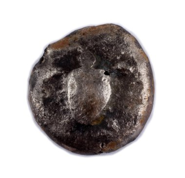 Beyaz üzerine izole edilmiş antik Yunan parası