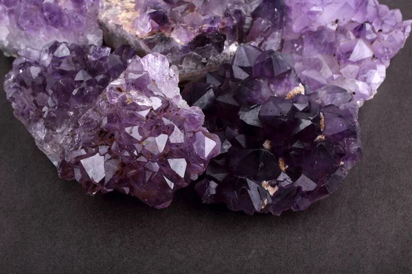 Amethyst Black Background — Stock Photo, Image