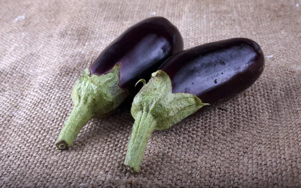 Close Ripe Fresh Aubergines — Stock Photo, Image