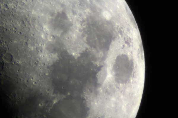 달에서 망원경까지 — 스톡 사진