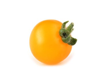 Beyaz arka planda lezzetli olgun domates