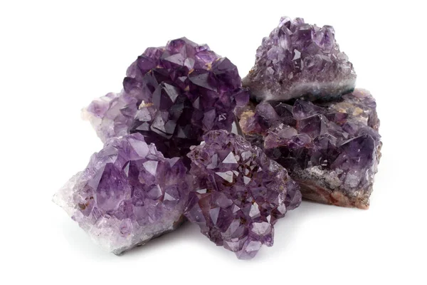 Amethyst Isoliert Auf Weiß — Stockfoto