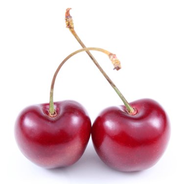 beyaz arkaplanda izole kirazlar