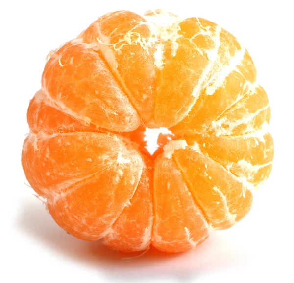 白で隔離されたマンダリンオレンジ — ストック写真