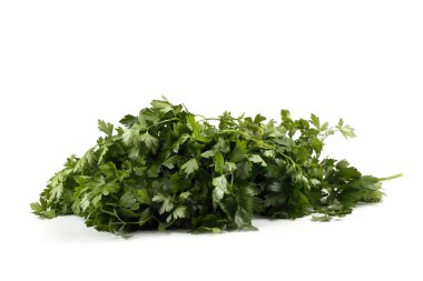 Beyaz arkaplanda izole edilmiş bir maydanoz demeti