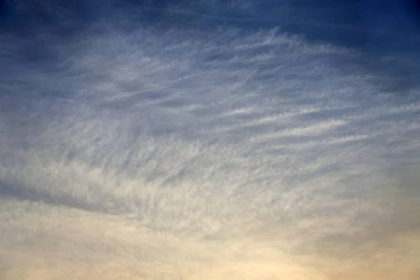 Nuvole Nel Cielo Ora Esatta — Foto Stock